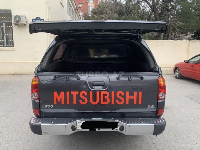 Mitsubishi L200 2013, 187,043 km - 2.5 l - Bakı