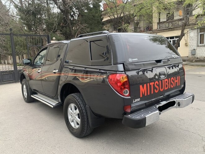 Mitsubishi L200 2013, 187,043 km - 2.5 l - Bakı