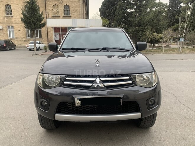 Mitsubishi L200 2013, 187,043 km - 2.5 l - Bakı