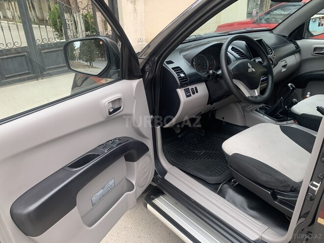 Mitsubishi L200 2013, 187,043 km - 2.5 l - Bakı