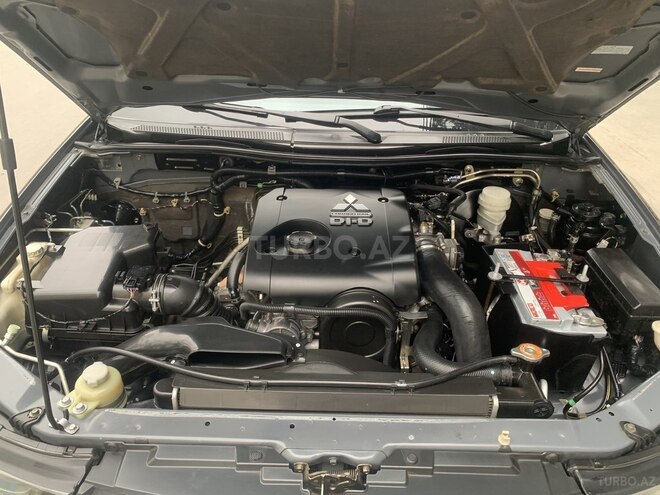 Mitsubishi L200 2013, 187,043 km - 2.5 l - Bakı