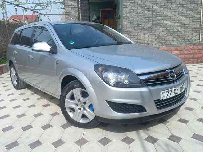 Opel Astra 2010, 197,000 km - 1.4 l - Bakı