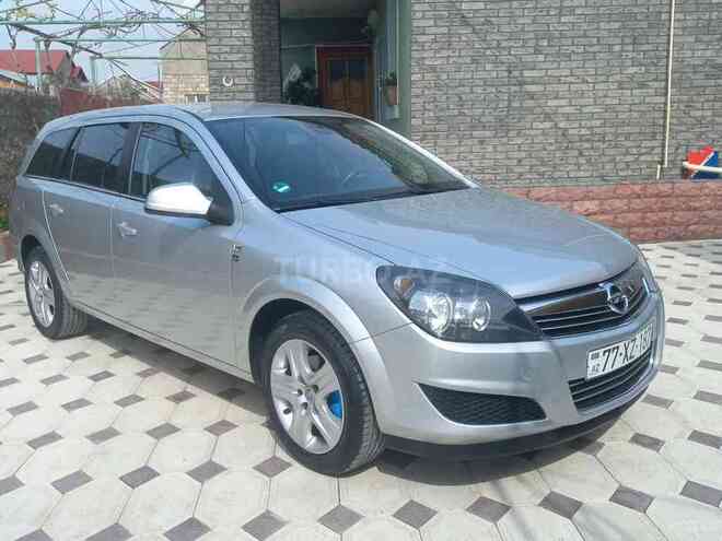 Opel Astra 2010, 197,000 km - 1.4 l - Bakı