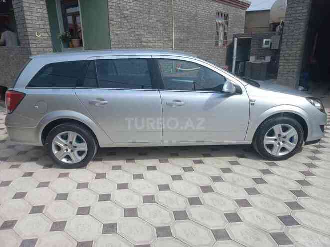Opel Astra 2010, 197,000 km - 1.4 l - Bakı