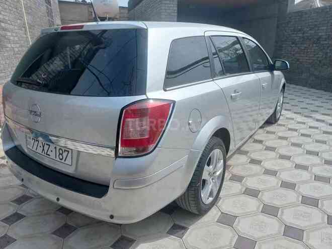 Opel Astra 2010, 197,000 km - 1.4 l - Bakı