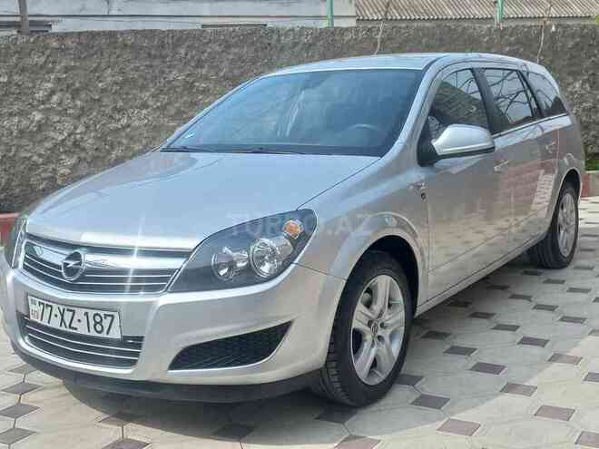 Opel Astra 2010, 197,000 km - 1.4 l - Bakı