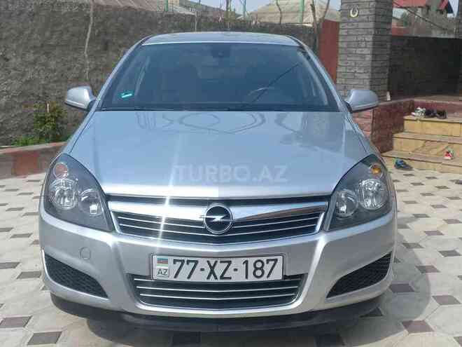 Opel Astra 2010, 197,000 km - 1.4 l - Bakı