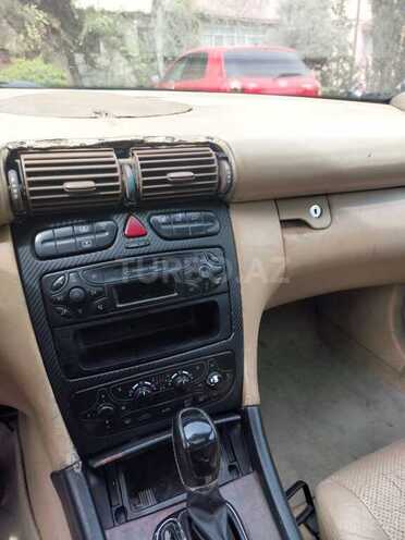 Mercedes C 240 2000, 300,000 km - 2.6 л - Bakı