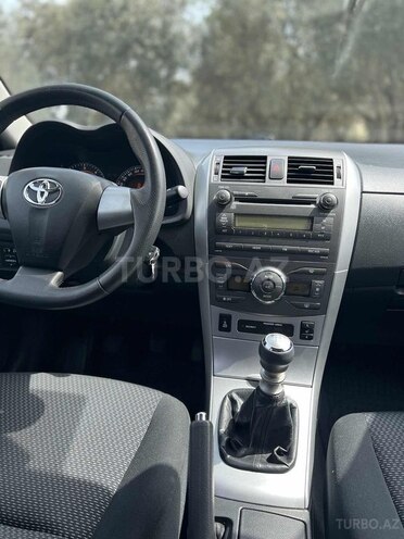Toyota Corolla 2010, 147,700 km - 1.4 l - Bakı