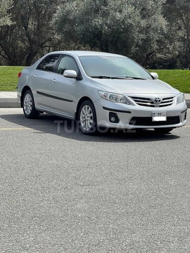 Toyota Corolla 2010, 147,700 km - 1.4 l - Bakı