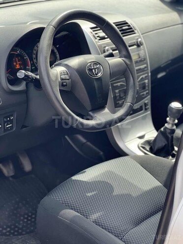 Toyota Corolla 2010, 147,700 km - 1.4 l - Bakı