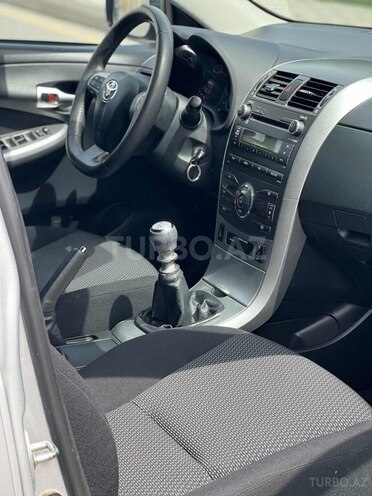 Toyota Corolla 2010, 147,700 km - 1.4 l - Bakı