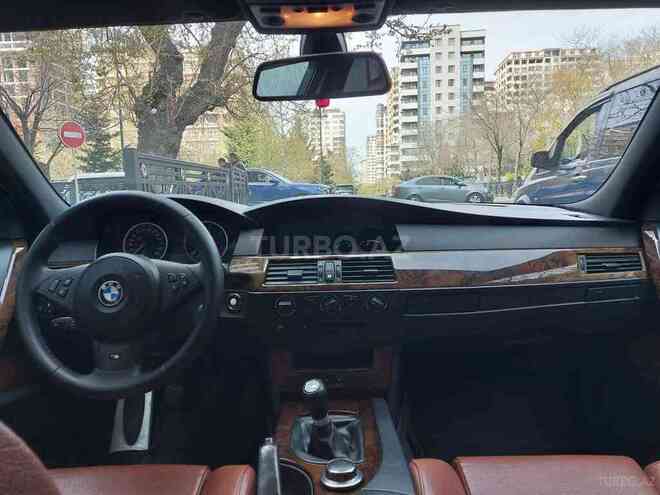 BMW 520 2006, 296,000 km - 2.0 l - Bakı