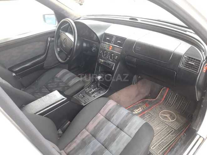 Mercedes C 230 1996, 175,000 km - 2.3 l - Gəncə