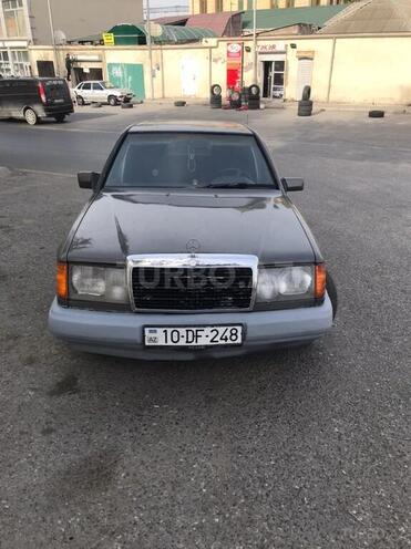 Mercedes E 230 1987, 192,000 km - 2.3 л - Bakı