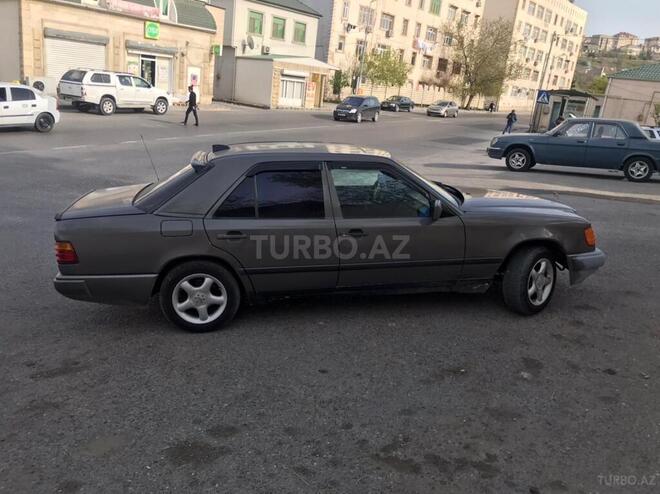 Mercedes E 230 1987, 192,000 km - 2.3 л - Bakı