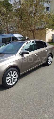Volkswagen Passat 2011, 133,000 km - 1.8 l - Bakı