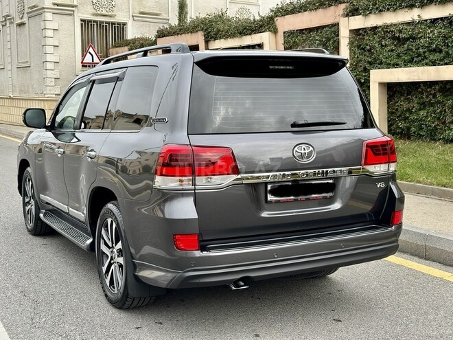 Toyota Land Cruiser 2018, 35,000 km - 4.6 l - Bakı