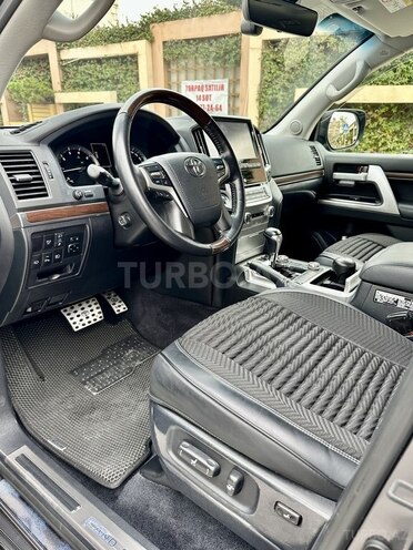 Toyota Land Cruiser 2018, 35,000 km - 4.6 l - Bakı