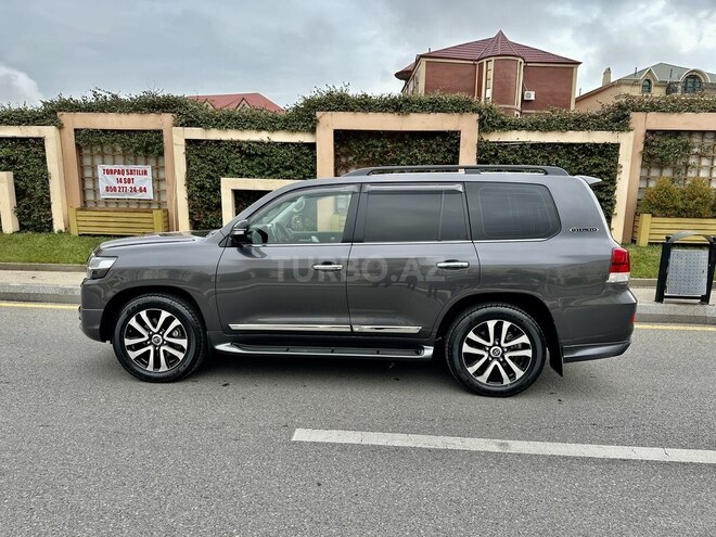 Toyota Land Cruiser 2018, 35,000 km - 4.6 l - Bakı