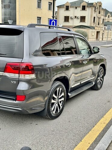 Toyota Land Cruiser 2018, 35,000 km - 4.6 l - Bakı
