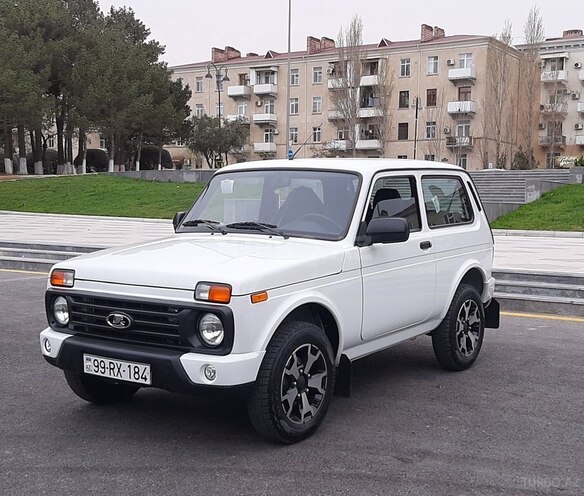 LADA (VAZ) Niva 2022, 27,000 km - 1.7 l - Bakı