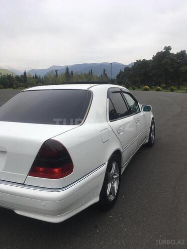 Mercedes C 230 1999, 193,700 km - 2.3 л - Qax