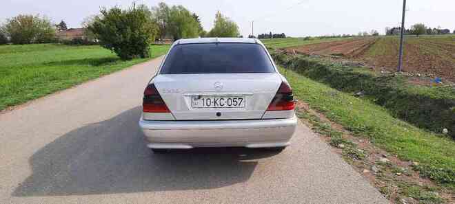 Mercedes C 200 2000, 335,607 km - 2.0 l - Ağdam