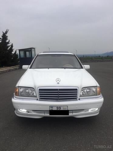Mercedes C 230 1999, 193,700 km - 2.3 л - Qax