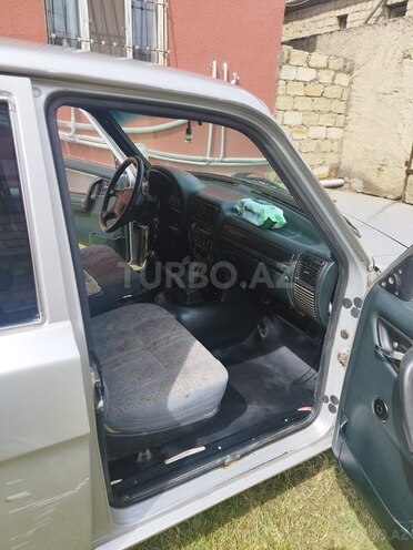 GAZ 31105 2003, 270,000 km - 2.4 л - Sumqayıt