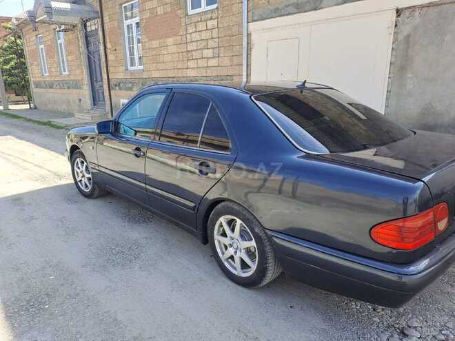 Mercedes E 200 1996, 175,000 km - 2.0 л - Gəncə