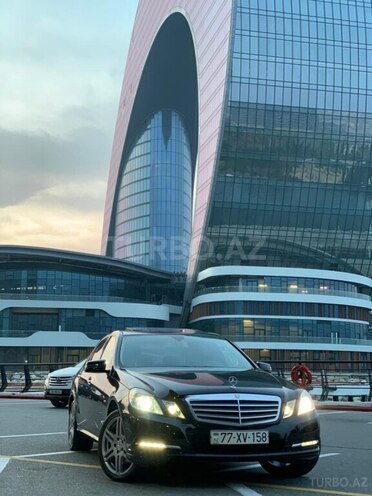 Mercedes E 200 2011, 239,000 km - 1.8 л - Bakı
