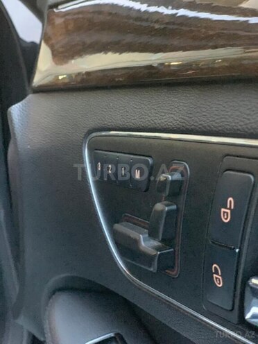 Mercedes E 200 2011, 239,000 km - 1.8 л - Bakı