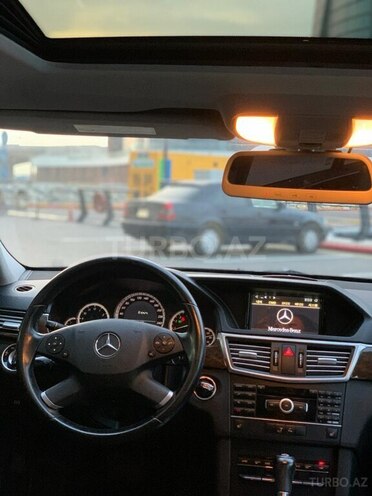 Mercedes E 200 2011, 239,000 km - 1.8 л - Bakı
