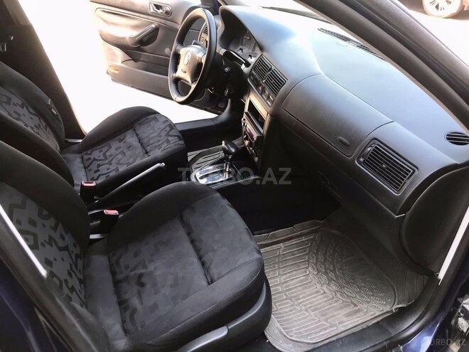 Volkswagen Golf 1999, 245,300 km - 1.6 л - Gəncə