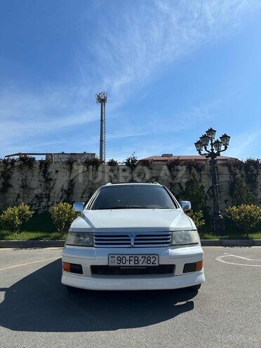 Mitsubishi Chariot 2000, 190,000 km - 2.4 l - Bakı