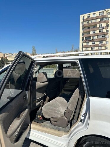 Mitsubishi Chariot 2000, 190,000 km - 2.4 l - Bakı