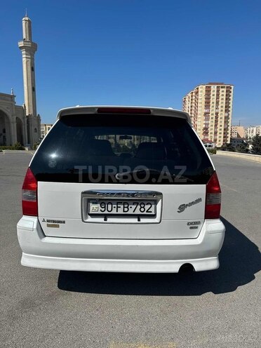 Mitsubishi Chariot 2000, 190,000 km - 2.4 l - Bakı