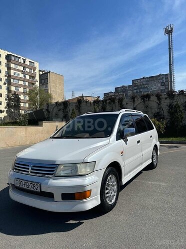 Mitsubishi Chariot 2000, 190,000 km - 2.4 l - Bakı