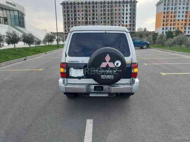 Mitsubishi Pajero 1995, 310,000 km - 2.8 l - Sumqayıt