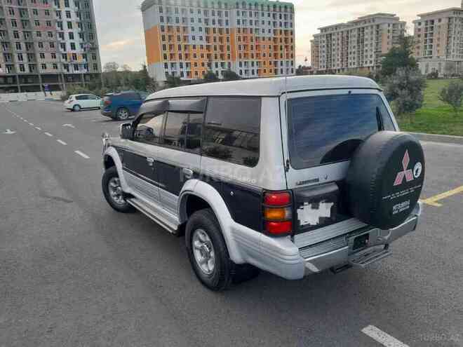 Mitsubishi Pajero 1995, 310,000 km - 2.8 l - Sumqayıt