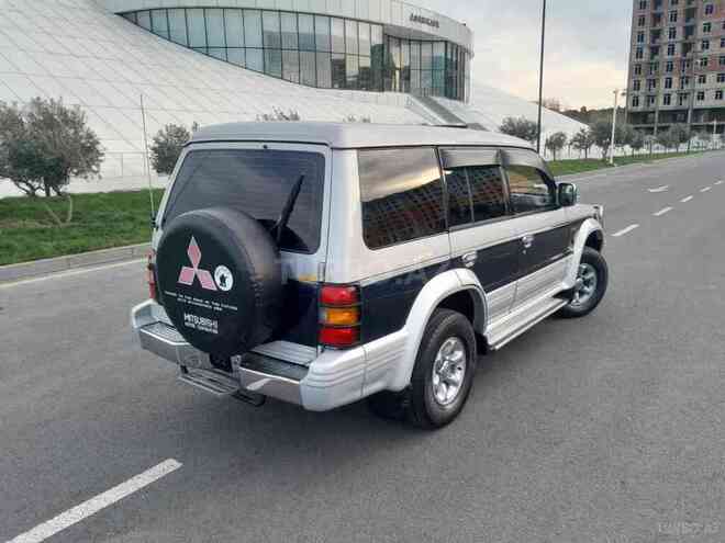 Mitsubishi Pajero 1995, 310,000 km - 2.8 l - Sumqayıt