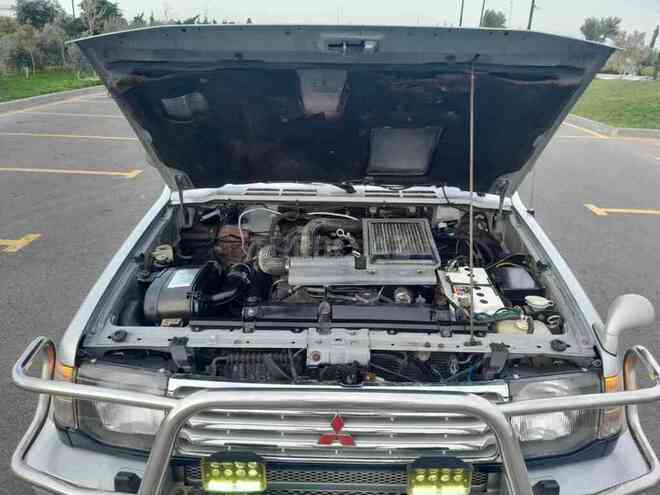 Mitsubishi Pajero 1995, 310,000 km - 2.8 l - Sumqayıt