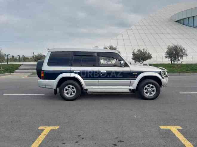 Mitsubishi Pajero 1995, 310,000 km - 2.8 l - Sumqayıt