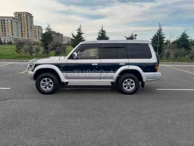 Mitsubishi Pajero 1995, 310,000 km - 2.8 l - Sumqayıt