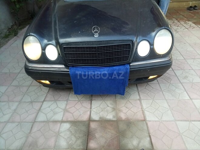 Mercedes E 240 1998, 123,000 km - 2.4 l - Sumqayıt