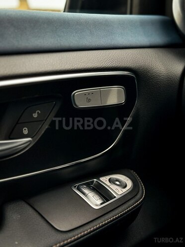 Mercedes  2021, 9,016 km - 3.0 l - Bakı