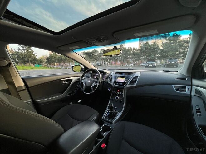 Hyundai Elantra 2015, 186,684 km - 1.8 л - Bakı