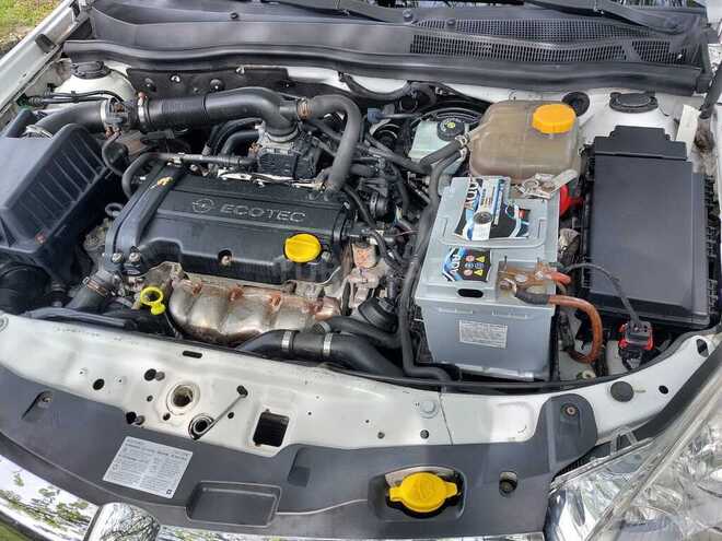 Opel Astra 2009, 185,000 km - 1.4 l - Qax