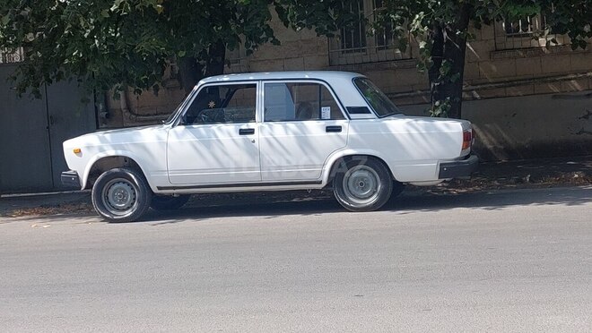 LADA (VAZ) 2107 2007, 83,000 km - 1.6 l - Bakı